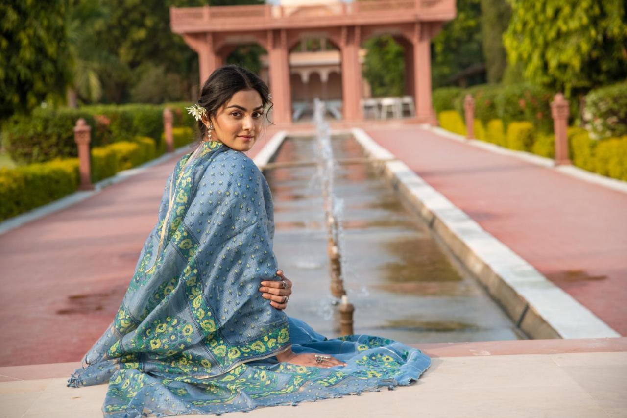 Umaid Palace - A Lakeside Heritage Palace Resort Near Jaipur Close To Bhangarh & Chand Baori Stepwell Abhaneri Dubbi Bagian luar foto