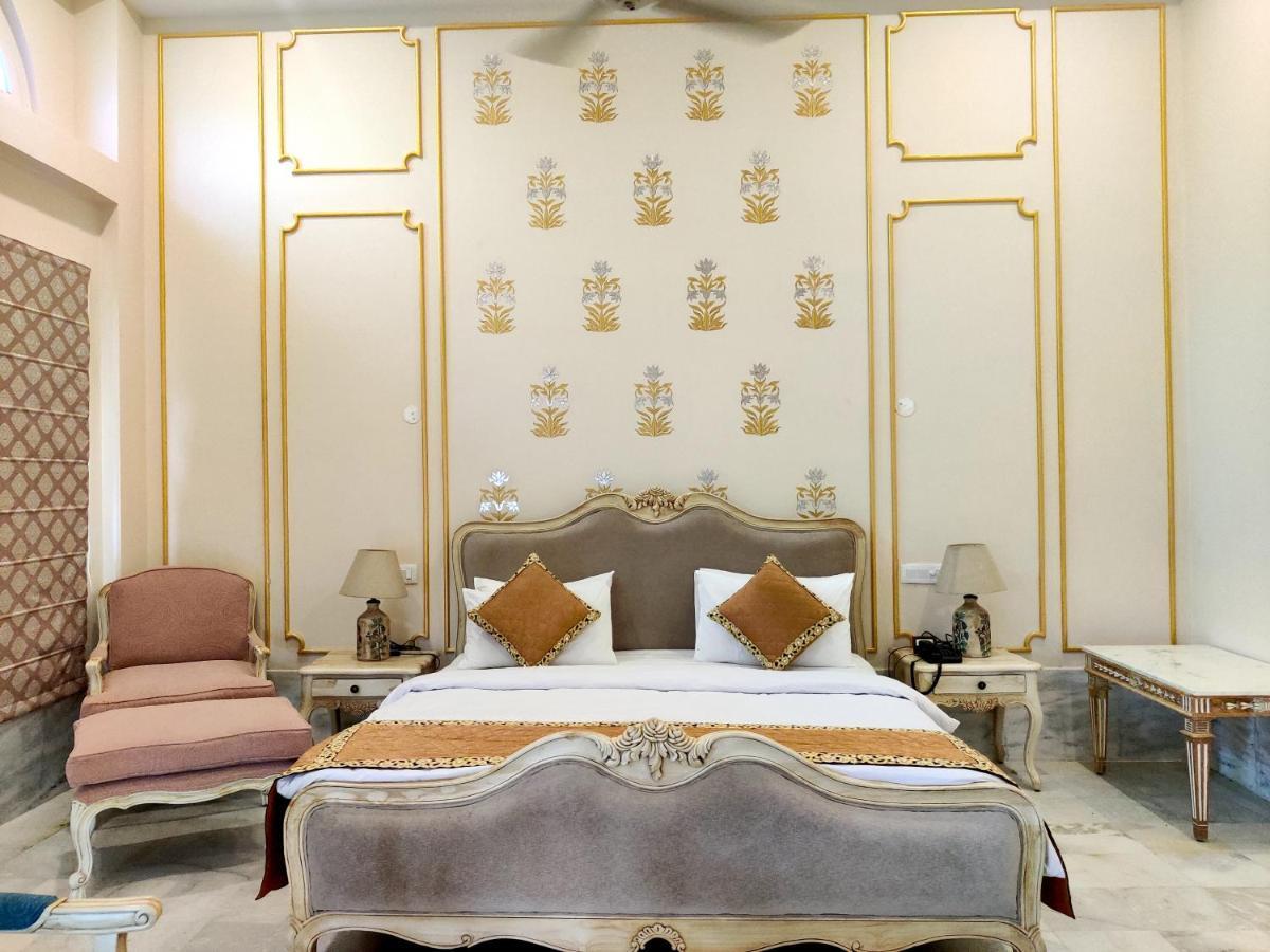 Umaid Palace - A Lakeside Heritage Palace Resort Near Jaipur Close To Bhangarh & Chand Baori Stepwell Abhaneri Dubbi Bagian luar foto